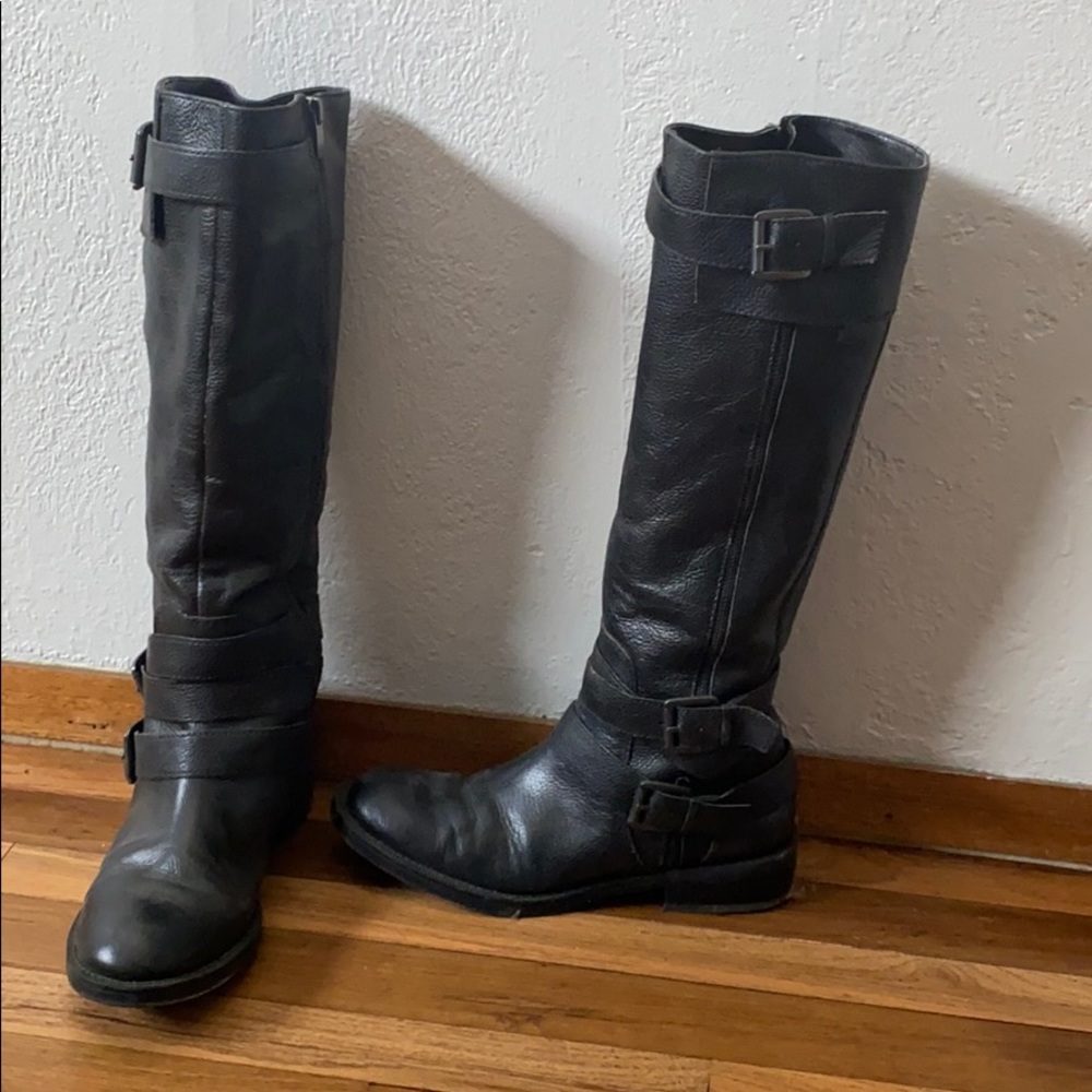 Black boots